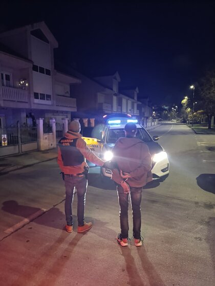 El presunto autor de los hechos en el momento de su detención. | FOTO: Guardia Civil.